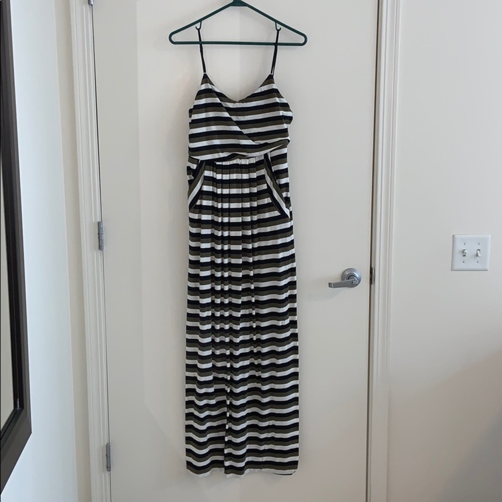 Maxi dress w/pockets by The Addison Story